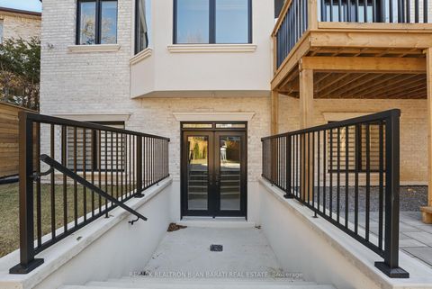 Photo 42 at 20 Tobruk Crescent, Newtonbrook East, Toronto