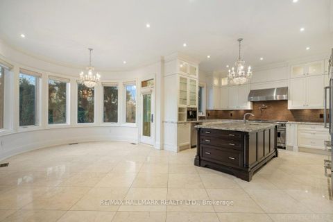 Photo 15 at 40 Maryvale Crescent, South Richvale, Richmond Hill