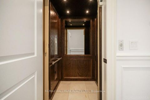 Photo 19 at 40 Maryvale Crescent, South Richvale, Richmond Hill