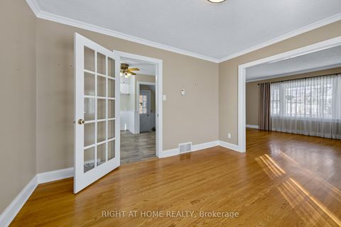 Photo 10 at 44 Newton Street, Wellington, Barrie