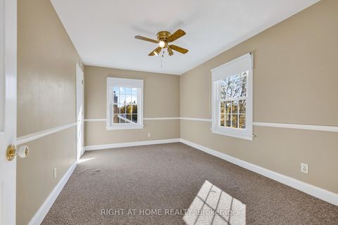 Photo 18 at 44 Newton Street, Wellington, Barrie