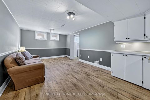 Photo 23 at 44 Newton Street, Wellington, Barrie