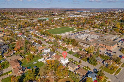 Photo 31 at 44 Newton Street, Wellington, Barrie