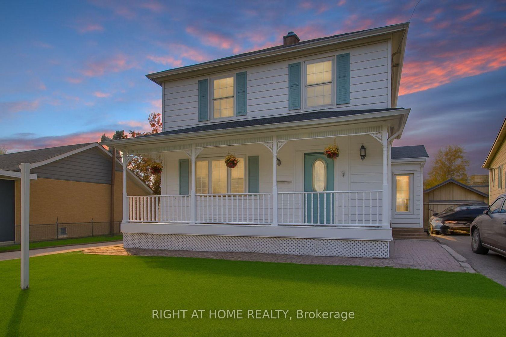 44 Newton Street, Wellington, Barrie photo number 2