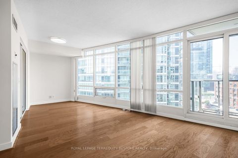 Photo 9 at 1002 - 373 Front Street W, Waterfront Communities C1, Toronto