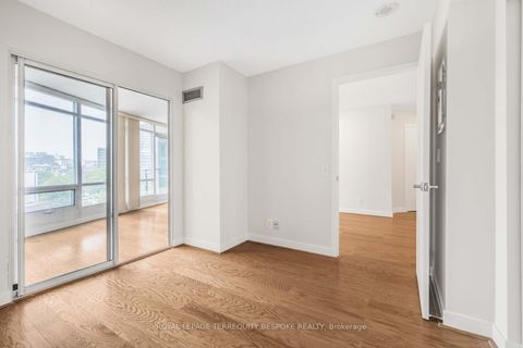 Photo 19 at 1002 - 373 Front Street W, Waterfront Communities C1, Toronto