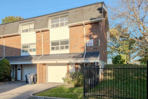 Photo 1 at 68 - 102 Trailridge Crescent, Morningside, Toronto