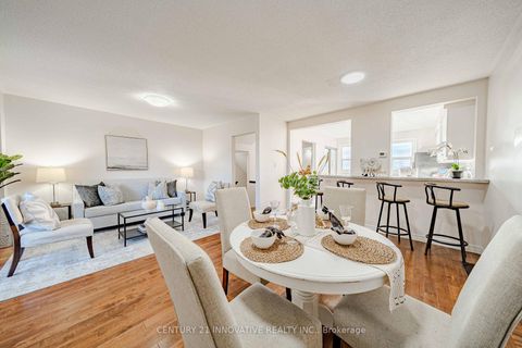 Photo 11 at 68 - 102 Trailridge Crescent, Morningside, Toronto