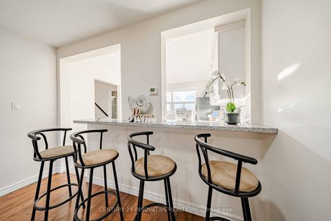 Photo 13 at 68 - 102 Trailridge Crescent, Morningside, Toronto