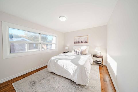 Photo 21 at 68 - 102 Trailridge Crescent, Morningside, Toronto