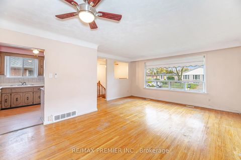 Photo 14 at 52 Alhart Drive, Beaumonde Heights, Toronto
