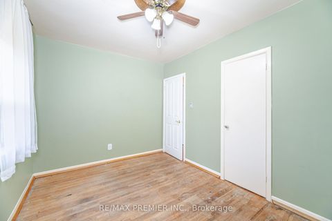 Photo 21 at 52 Alhart Drive, Beaumonde Heights, Toronto