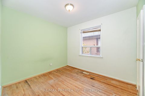 Photo 25 at 52 Alhart Drive, Beaumonde Heights, Toronto