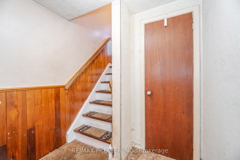 Photo 32 at 52 Alhart Drive, Beaumonde Heights, Toronto