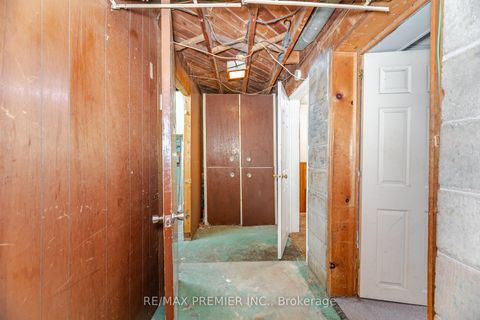 Photo 33 at 52 Alhart Drive, Beaumonde Heights, Toronto