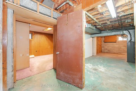 Photo 34 at 52 Alhart Drive, Beaumonde Heights, Toronto