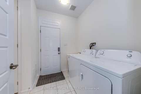 Photo 11 at 3334 Carding Mill Trail, GO Glenorchy, Oakville