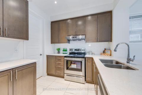 Photo 19 at 3334 Carding Mill Trail, GO Glenorchy, Oakville