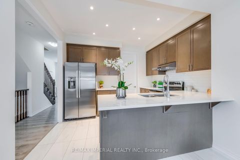 Photo 20 at 3334 Carding Mill Trail, GO Glenorchy, Oakville