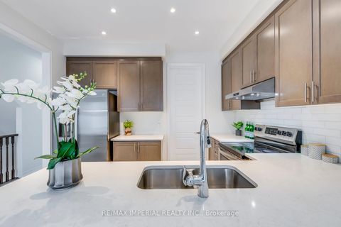 Photo 21 at 3334 Carding Mill Trail, GO Glenorchy, Oakville