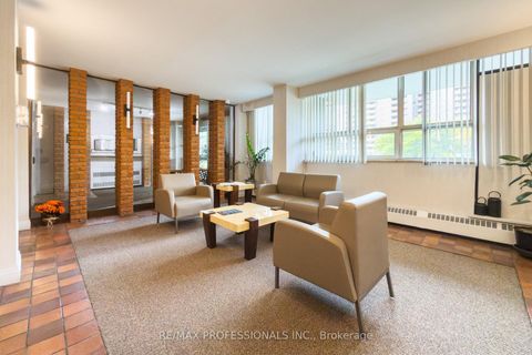 Photo 1 at 907 - 151 La Rose Avenue, Humber Heights, Toronto