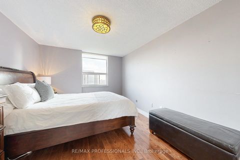 Photo 4 at 907 - 151 La Rose Avenue, Humber Heights, Toronto