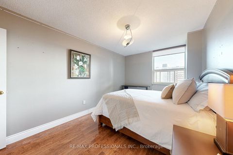 Photo 6 at 907 - 151 La Rose Avenue, Humber Heights, Toronto