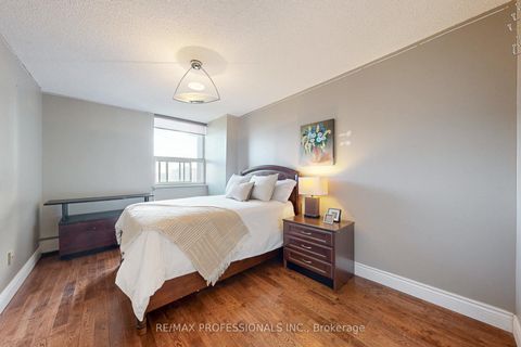 Photo 7 at 907 - 151 La Rose Avenue, Humber Heights, Toronto