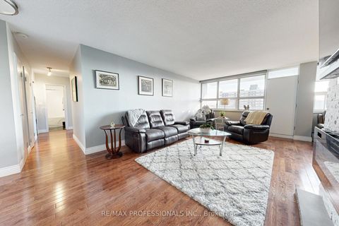 Photo 16 at 907 - 151 La Rose Avenue, Humber Heights, Toronto
