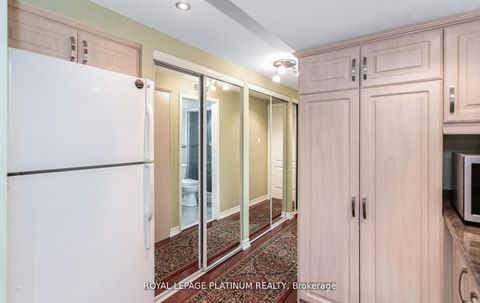 Photo 22 at 4 Skipperhill Crescent, Rouge E11, Toronto