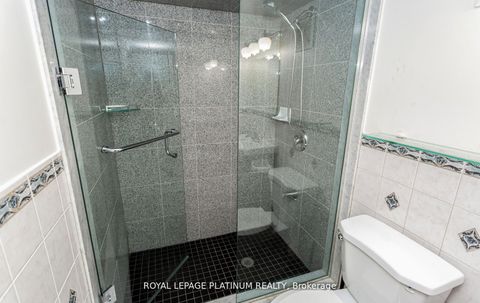 Photo 24 at 4 Skipperhill Crescent, Rouge E11, Toronto