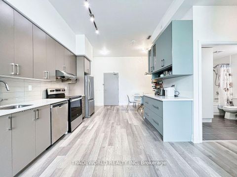 Photo 3 at 211 - 3121 Sheppard Avenue E, Sullivan, Toronto