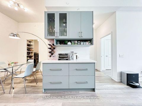 Photo 7 at 211 - 3121 Sheppard Avenue E, Sullivan, Toronto