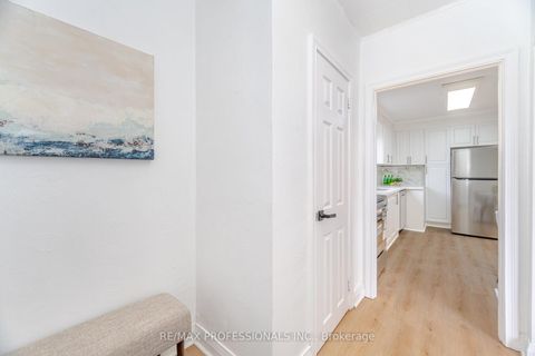 Photo 4 at 685 Kipling Avenue, City Centre West, Toronto