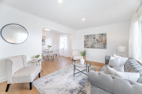 Photo 6 at 685 Kipling Avenue, City Centre West, Toronto