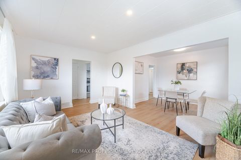 Photo 7 at 685 Kipling Avenue, City Centre West, Toronto