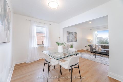 Photo 10 at 685 Kipling Avenue, City Centre West, Toronto