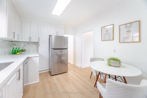 Photo 15 at 685 Kipling Avenue, City Centre West, Toronto