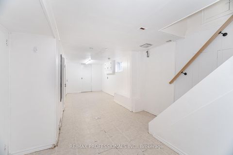 Photo 26 at 685 Kipling Avenue, City Centre West, Toronto