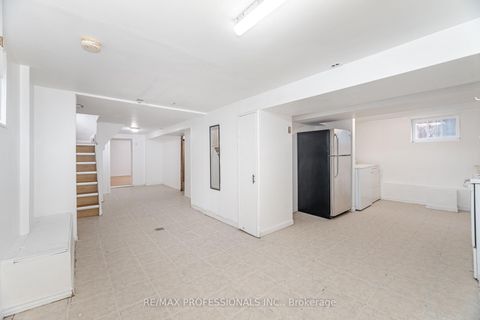 Photo 29 at 685 Kipling Avenue, City Centre West, Toronto