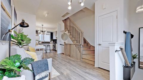 Photo 4 at 27 Thomas Mulholland Drive, CFB, Toronto