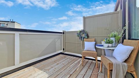 Photo 9 at 27 Thomas Mulholland Drive, CFB, Toronto