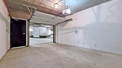 Photo 25 at 27 Thomas Mulholland Drive, CFB, Toronto