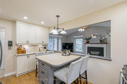 Photo 8 at 124 John Bowser Crescent, Glenway Estates, Newmarket