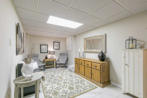 Photo 15 at 124 John Bowser Crescent, Glenway Estates, Newmarket