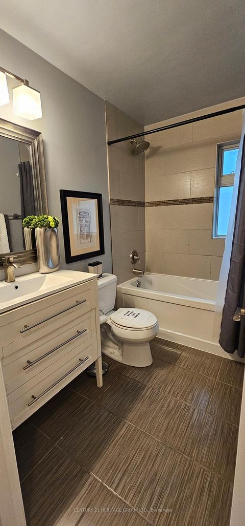 Photo 9 at 67 Savona Drive, Alderwood, Toronto