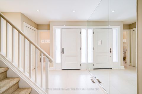 Photo 4 at 36 Cheval Drive, Don Mills, Toronto