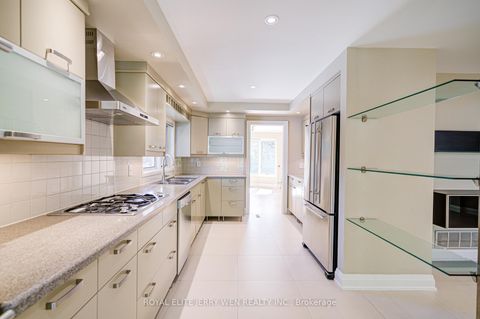 Photo 9 at 36 Cheval Drive, Don Mills, Toronto