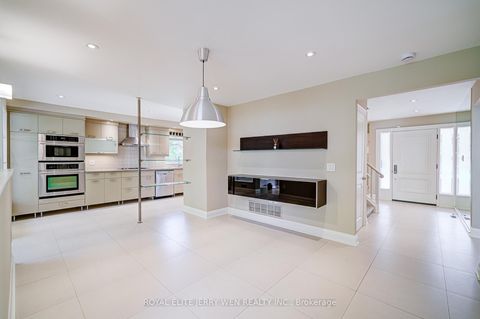 Photo 12 at 36 Cheval Drive, Don Mills, Toronto