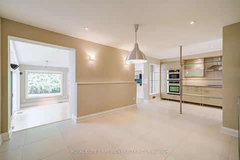 Photo 13 at 36 Cheval Drive, Don Mills, Toronto